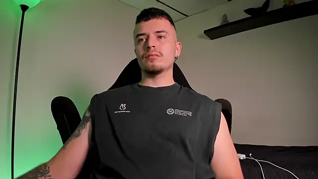 james connor2 online show from February 2026 07:10:01 PM