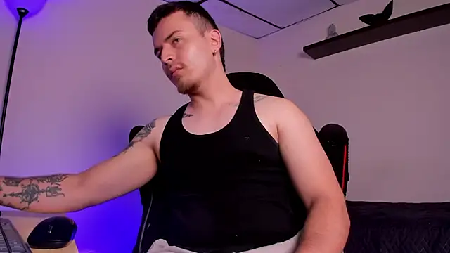 Snapshot of james_connor2 chatting on November 2025 07:47:01 PM james connor2 online show from November 2025 07:47:01 PM