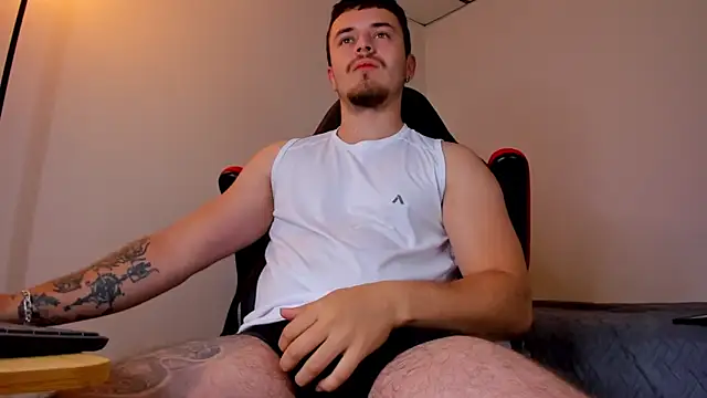 Snapshot of james_connor2 chatting on March 2025 09:48:02 PM james connor2 online show from March 2025 09:48:02 PM