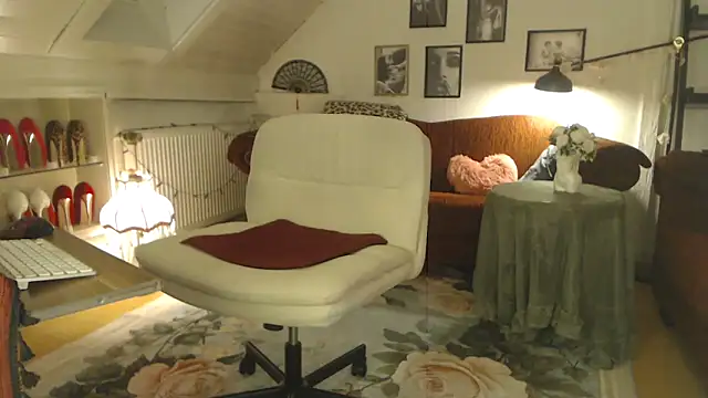 GinaBlonde online show from March 2026 09:41:01 PM