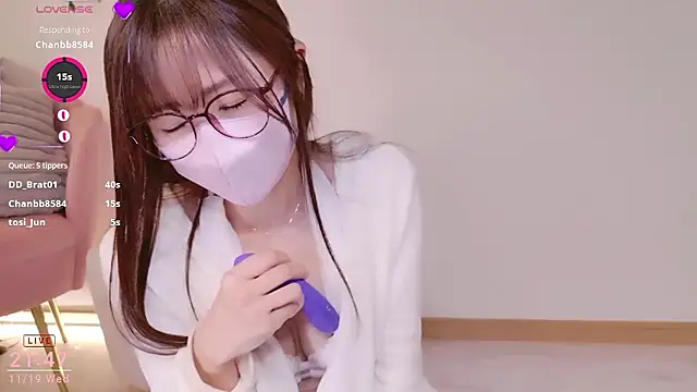 meg 0901 online show from November 2025 12:49:01 PM