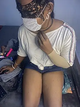 Snapshot of NethuQueen chatting on January 2025 08:51:02 AM NethuQueen online show from January 2025 08:51:02 AM