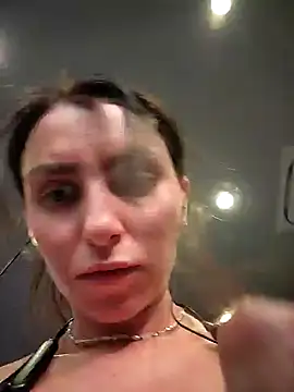 Snapshot of Izabella_Bella chatting on March 2025 10:28:01 AM Izabella Bella online show from March 2025 10:28:01 AM