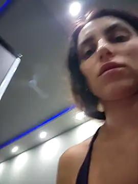 Izabella Bella online show from October 2025 12:58:02 PM