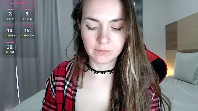 Naughty Annn online show from December 2025 06:28:02 PM