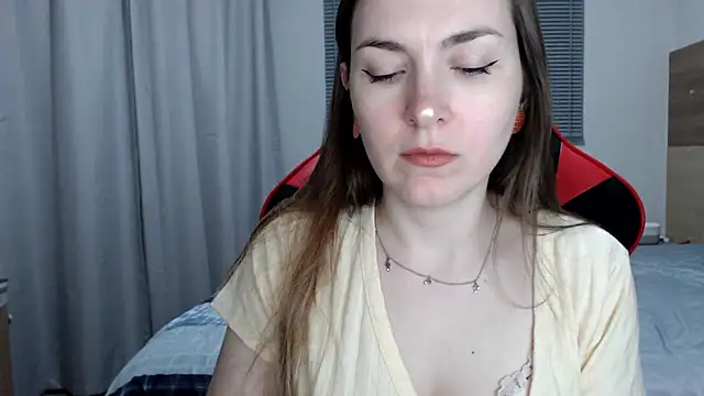 Snapshot of Naughty_Annn chatting on June 2026 01:13:02 AM Naughty Annn online show from June 2026 01:13:02 AM