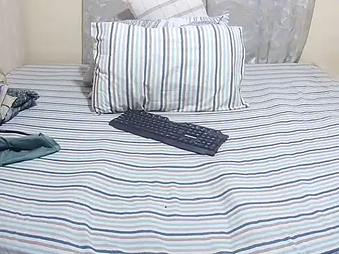 slender sweet online show from February 2026 10:25:01 AM