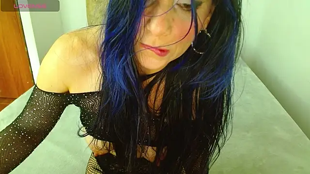 Alettalovee online show from May 2026 02:42:02 PM