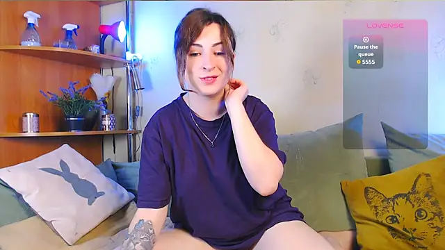 Caroline1995 online show from October 2025 06:46:02 AM