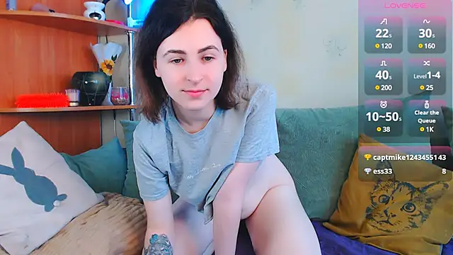 Caroline1995 online show from March 2025 10:17:01 AM