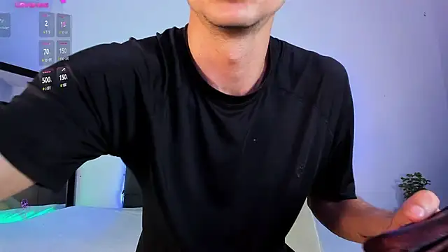 steven hott8 online show from February 2025 03:52:01 AM