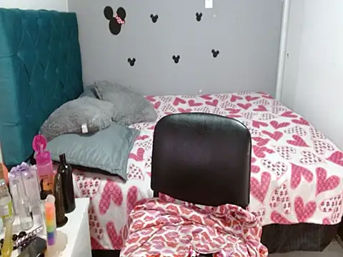 wandafuckass online show from February 2025 08:14:02 PM