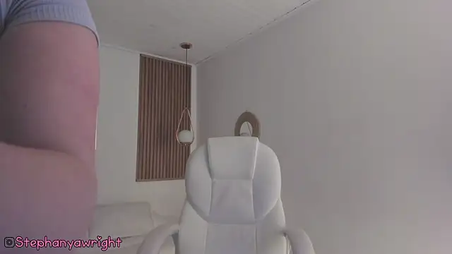 TiffanyWright online show from November 2025 11:57:02 AM