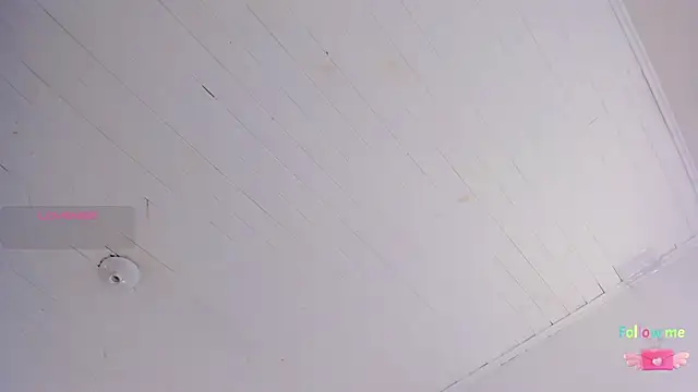 Snapshot of TiffanyWright chatting on February 2026 01:32:02 PM TiffanyWright online show from February 2026 01:32:02 PM