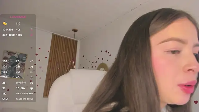 TiffanyWright online show from April 2026 01:47:01 PM