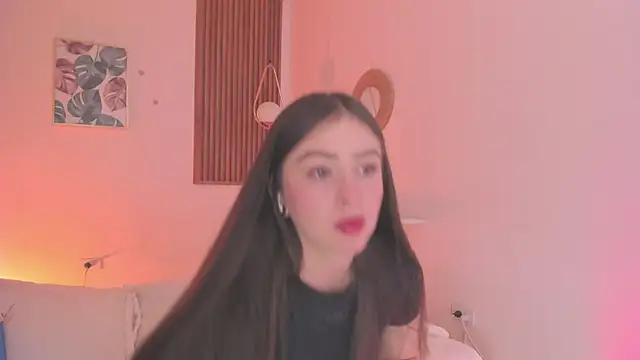 Snapshot of TiffanyWright chatting on February 2026 01:33:01 PM TiffanyWright online show from February 2026 01:33:01 PM