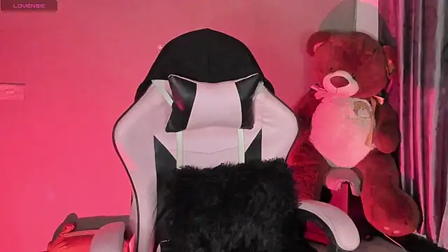 Renata wilsom online show from March 2026 05:02:02 PM