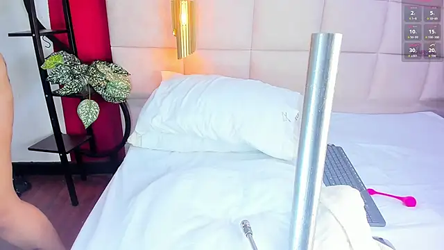 Snapshot of Amberluy chatting on February 2026 07:36:01 PM Amberluy online show from February 2026 07:36:01 PM