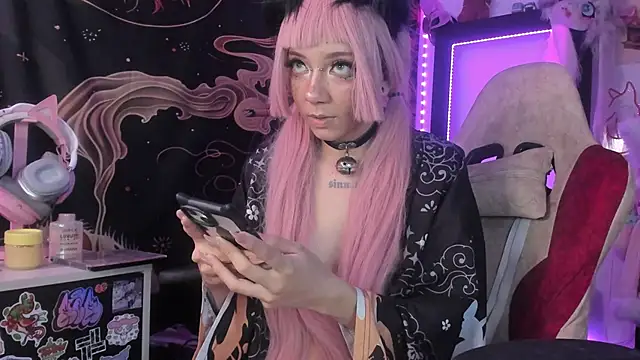 Alicedangerrr online show from May 2026 01:33:01 AM