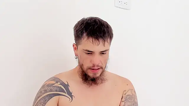 Beard xox online show from March 2026 07:48:01 PM