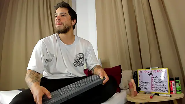 Beard xox online show from January 2025 09:57:01 PM
