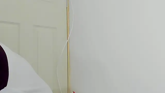 Snapshot of Beard_xox chatting on November 2025 10:24:01 PM Beard xox online show from November 2025 10:24:01 PM