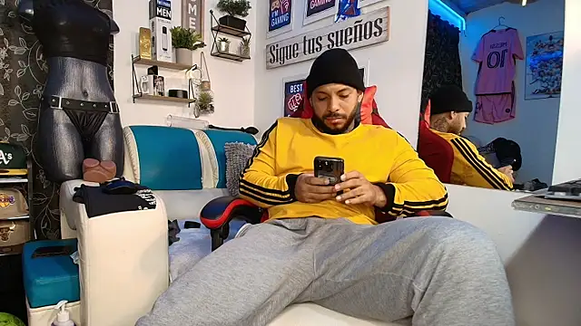 Leenar Key online show from January 2026 09:37:02 AM