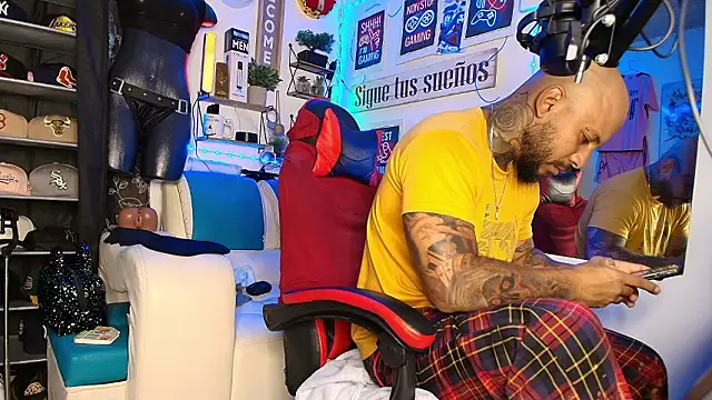 Leenar Key online show from March 2026 02:40:01 PM