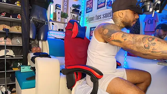 Leenar Key online show from March 2026 10:00:02 AM