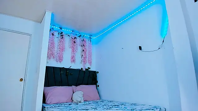 alexaryderr online show from December 2025 01:49:02 AM