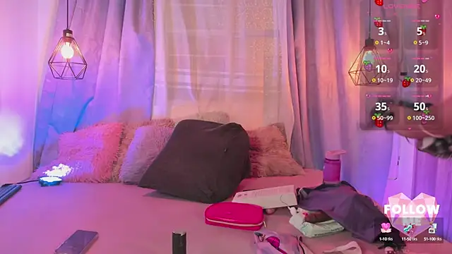 Snapshot of Wild_lilhy chatting on October 2025 07:33:01 PM Wild lilhy online show from October 2025 07:33:01 PM