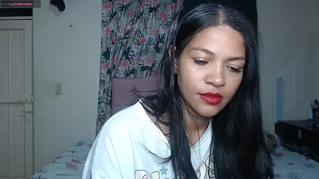Snapshot of makennaa_ chatting on July 2026 10:10:01 AM makennaa online show from July 2026 10:10:01 AM