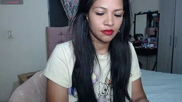 Snapshot of makennaa_ chatting on July 2026 09:54:02 AM makennaa online show from July 2026 09:54:02 AM
