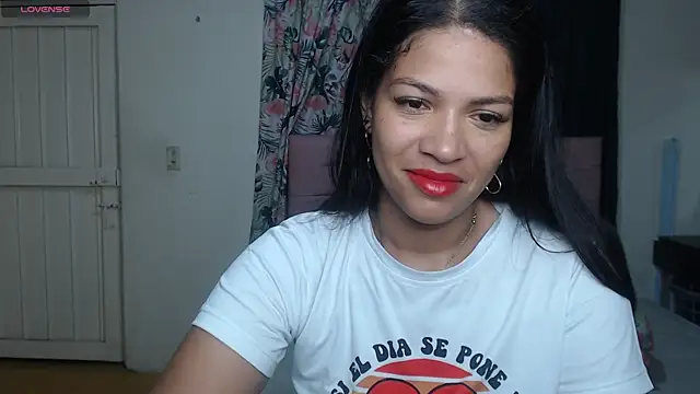 Snapshot of makennaa_ chatting on July 2026 10:33:02 AM makennaa online show from July 2026 10:33:02 AM