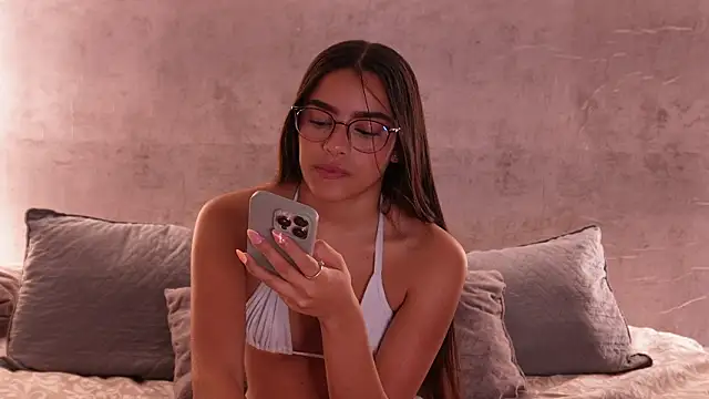 Nicky and Blake online show from March 2026 07:28:02 PM