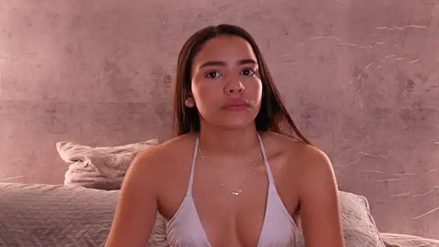 Snapshot of Nicky_and_Blake chatting on December 2025 03:22:02 PM Nicky and Blake online show from December 2025 03:22:02 PM