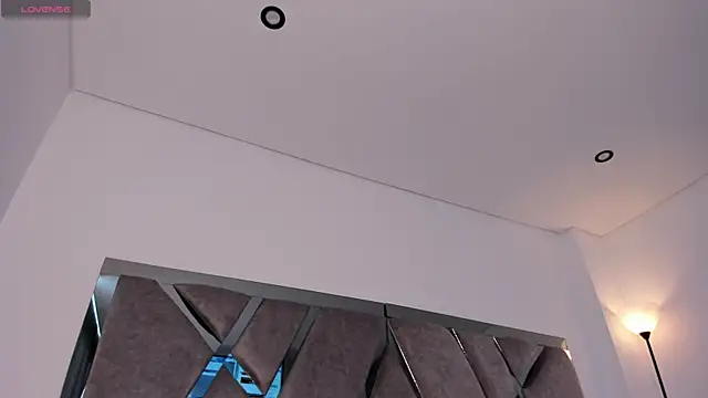 samaay07  online show from April 2026 08:49:01 PM