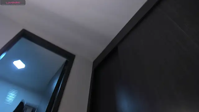 samaay07  online show from December 2025 04:44:01 PM