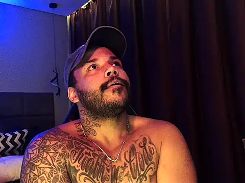 Ale Mineiro online show from July 2026 02:33:01 AM