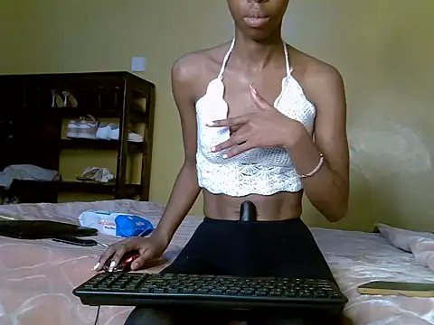 Snapshot of Little_miss_charming chatting on October 2025 09:08:02 AM Little miss charming online show from October 2025 09:08:02 AM