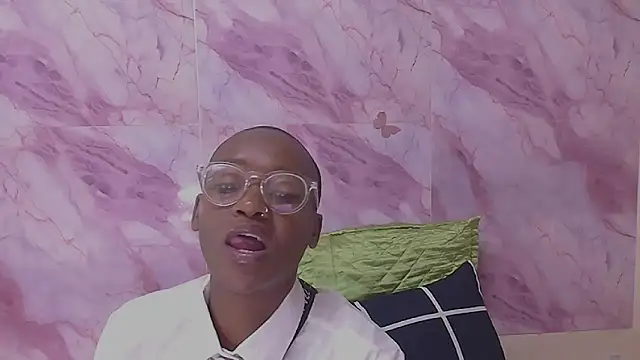 EbonyOlive69 online show from February 2026 06:18:01 PM