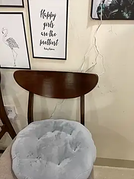 Snapshot of Shirato_hana chatting on March 2025 01:37:02 AM Shirato hana online show from March 2025 01:37:02 AM