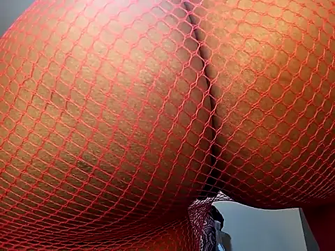 Pretty tiffany online show from November 2025 05:16:02 PM