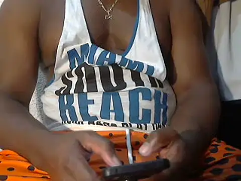 Snapshot of mmoiblack chatting on February 2025 11:58:02 PM mmoiblack online show from February 2025 11:58:02 PM