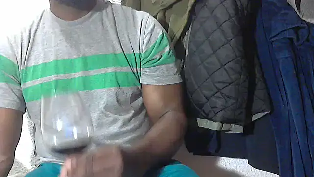 mmoiblack online show from April 2026 09:42:02 PM