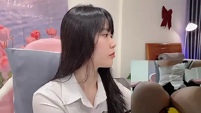 Snapshot of -rosiie- chatting on March 2025 03:41:02 AM -rosiie- online show from March 2025 03:41:02 AM