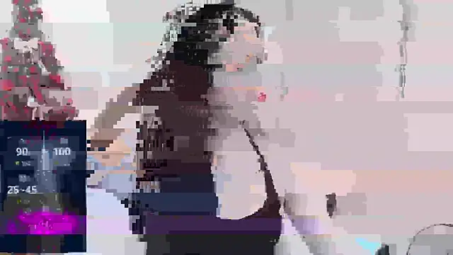 Snapshot of -rosiie- chatting on November 2025 04:05:02 AM -rosiie- online show from November 2025 04:05:02 AM