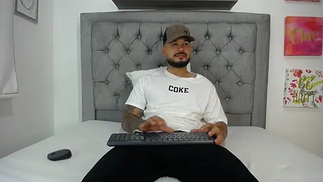 Emma beautifull online show from December 2024 09:37:02 AM