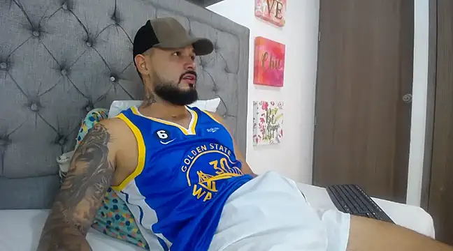 Emma beautifull online show from February 2025 06:14:02 AM