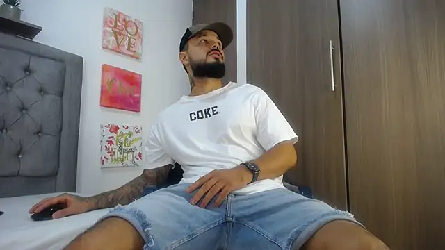 Emma beautifull online show from February 2025 04:07:01 AM